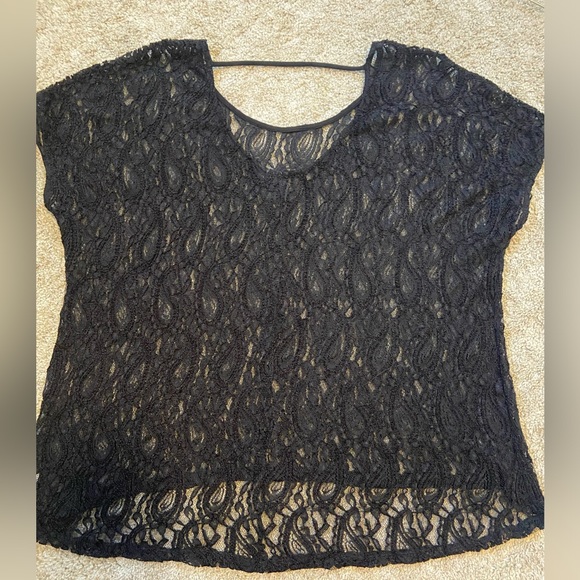 Bobeau | Sheer Lace Top - Picture 7 of 12